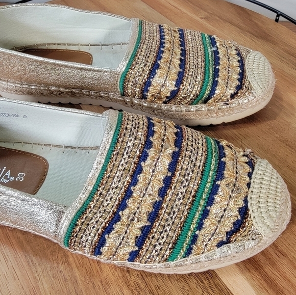 Patrizia by Spring Step Slip On Espadrilles Gold Metallic Colorful Flats Size 39 - Picture 7 of 17
